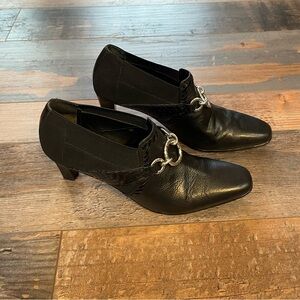 Brighton Women's 8N Rizzo Black Leather Heeled Booties